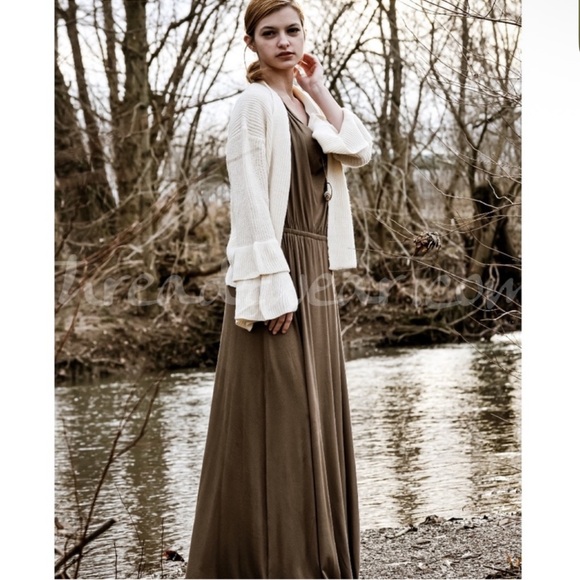 New POL Open Cardigan With Bell Sleeves - Picture 2 of 6